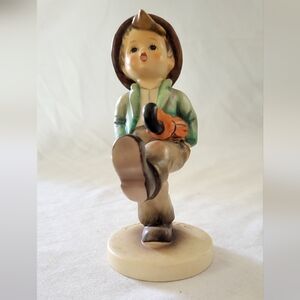 Hummel Figurine Happy Traveler